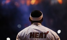 九游体育APP-赛道上的约基奇，F1街道赛之夜的稳定哲学