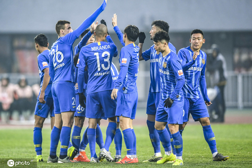 包含恒大盼三分！客场对阵力帆，冲击中超冠军榜首！的词条