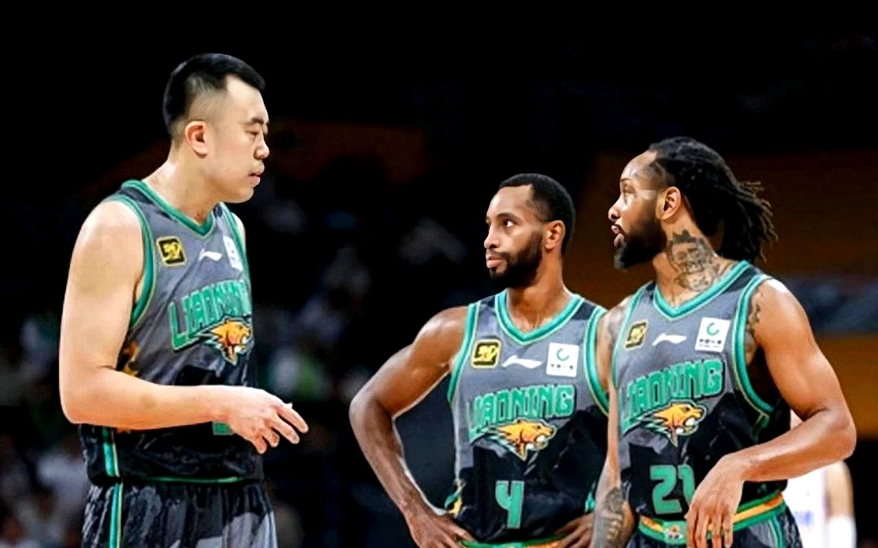 福建队士气高涨,轻松战胜辽宁队 福建队士气高涨,轻松战胜辽宁队