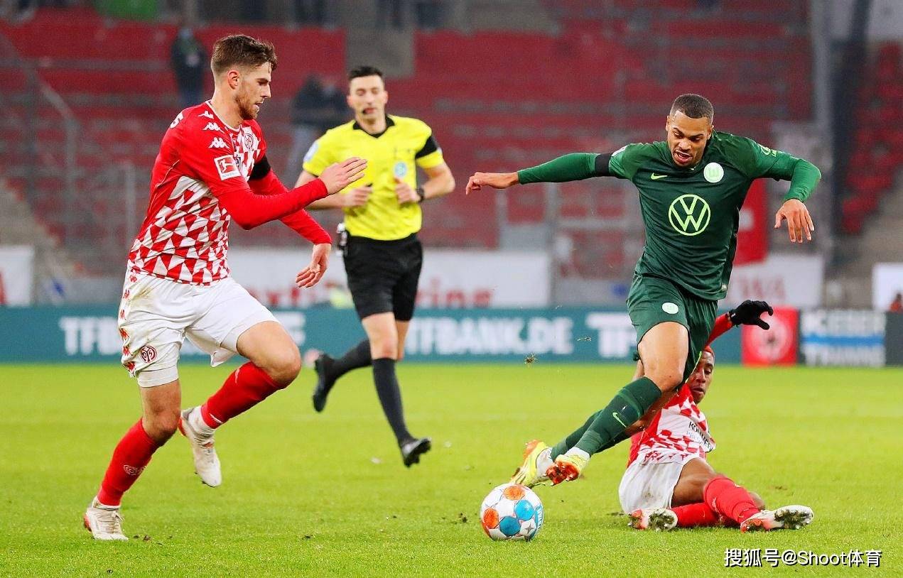 包含沃尔夫斯堡客场逆转,力克对手,取得重要胜利的词条 包含沃尔夫斯堡客场逆转,力克对手,取得重要胜利的词条