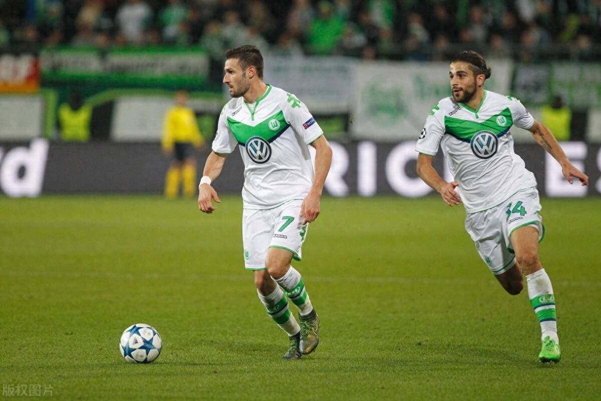 包含沃尔夫斯堡客场逆转,力克对手,取得重要胜利的词条 包含沃尔夫斯堡客场逆转,力克对手,取得重要胜利的词条