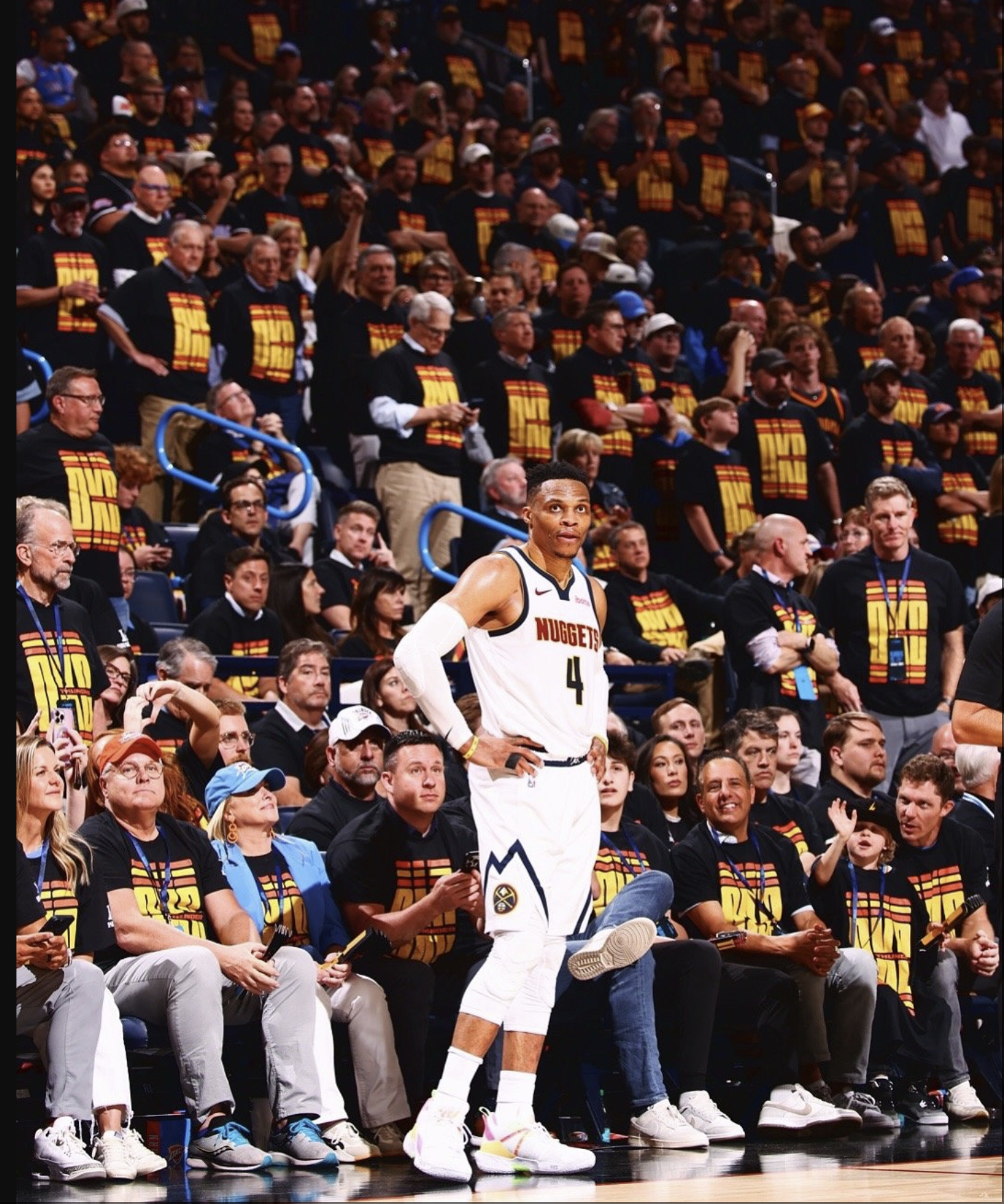 掘金队员配合完美,完胜强敌 掘金队员配合完美,完胜强敌