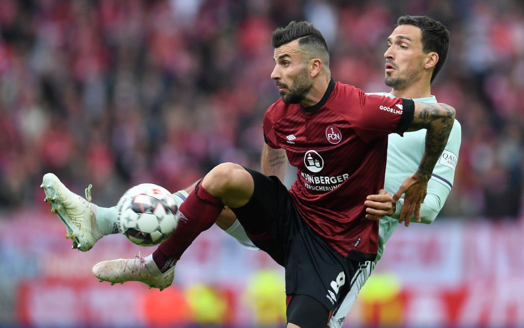 德甲卫冕冠军危在旦夕,逼近保级区的简单介绍 德甲卫冕冠军危在旦夕,逼近保级区的简单介绍