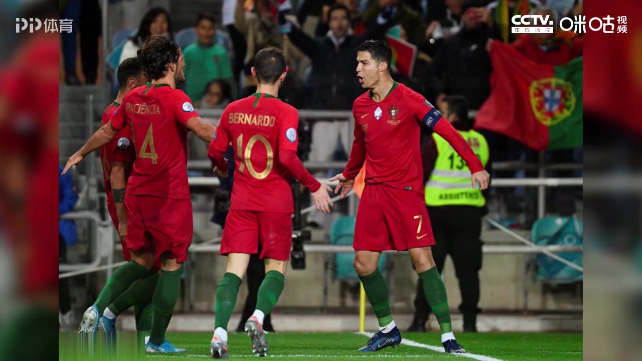 关于葡萄牙力克立陶宛，小组形势一片光明的信息