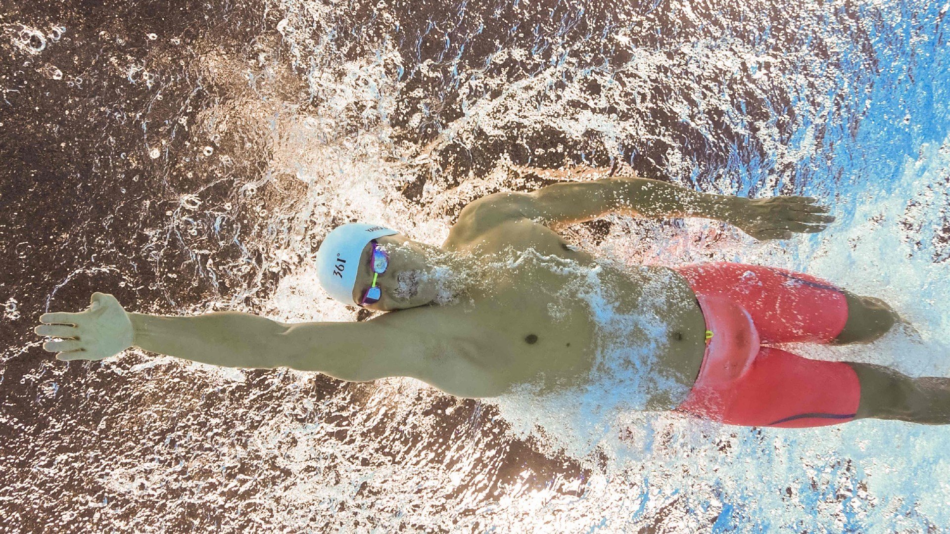 热火对阵北京队，霍勒迪刷新纪录之夜，跨越大洋的篮球对话