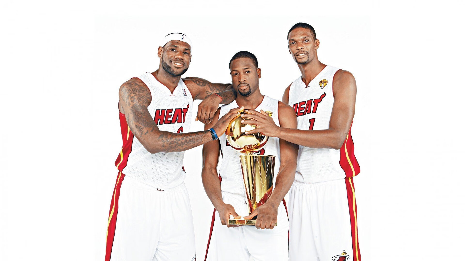 铁壁之围，皮克防守艺术如何锁死阿尔及利亚的进攻狂潮