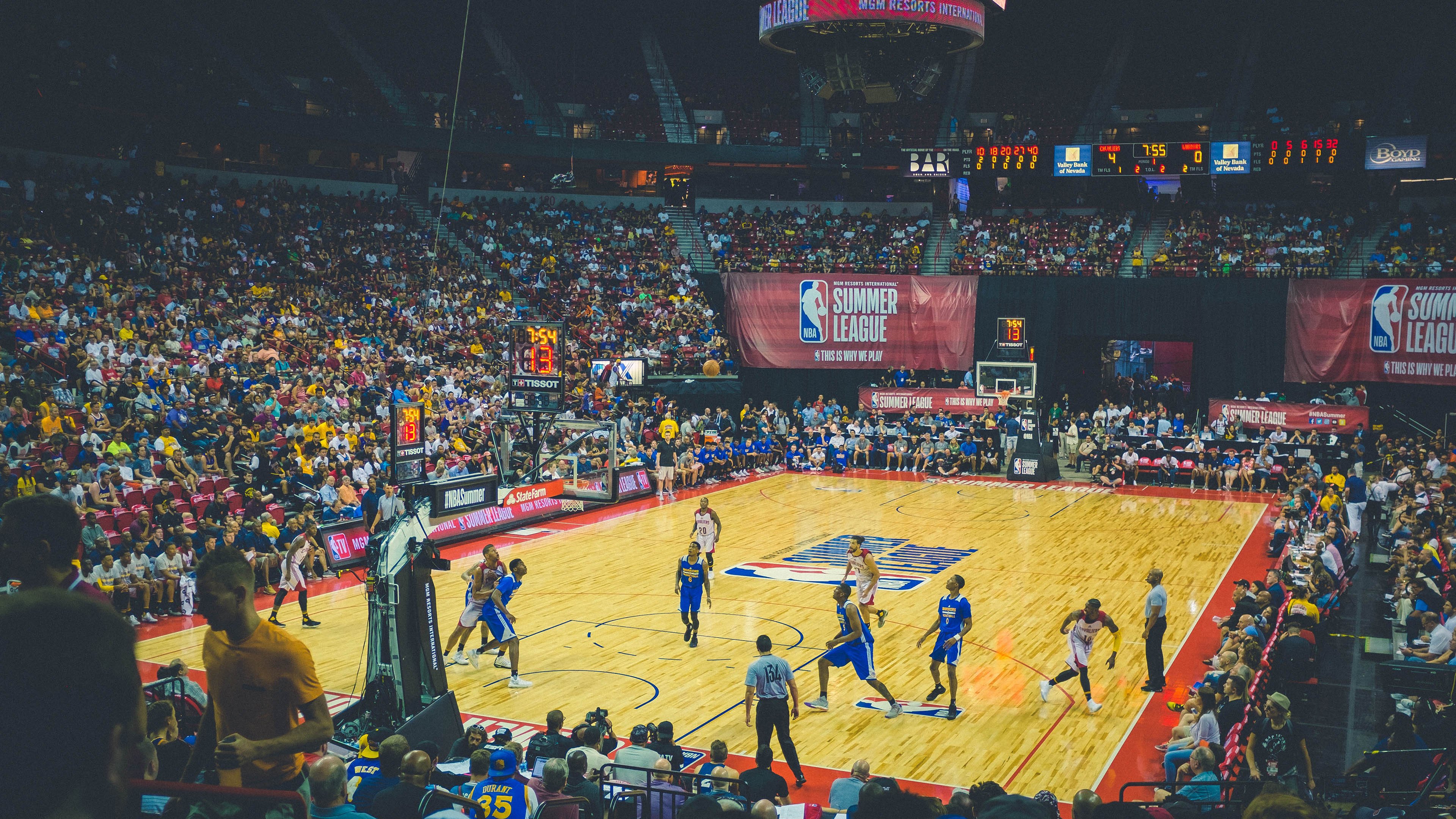 年度焦点之战之夜,浓眉硬仗之王