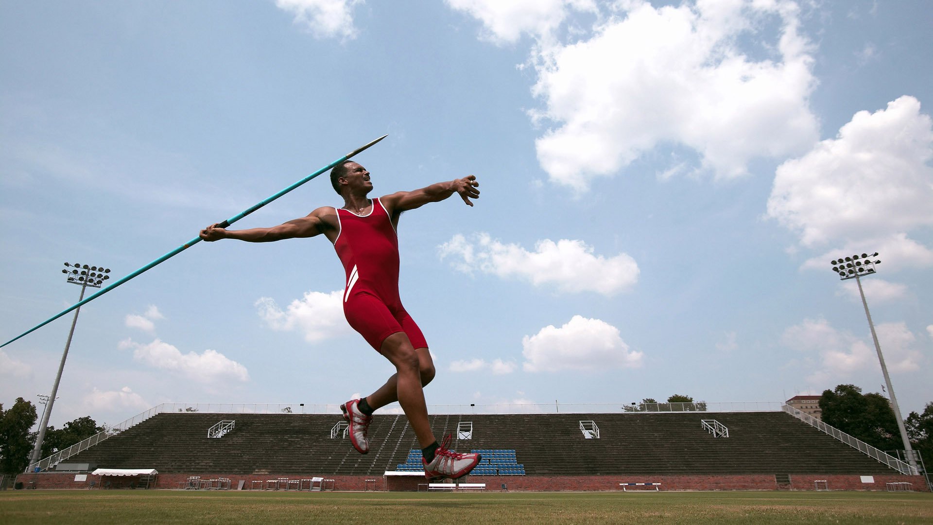 鹈鹕展翅碾压篮网，范弗利特三分雨刷新纪录